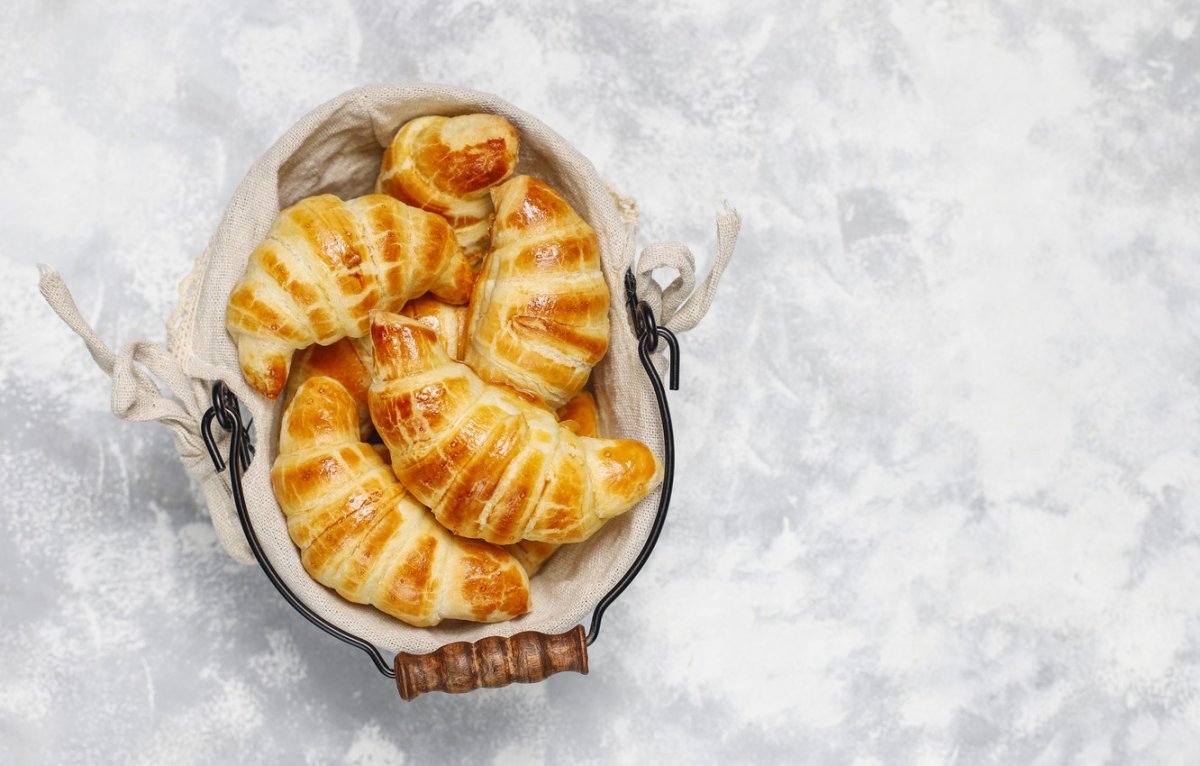 Рогалики круассаны