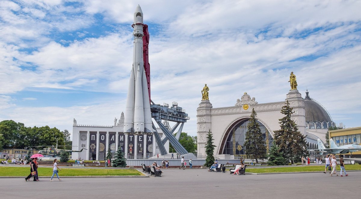 Царь колокол в Москве