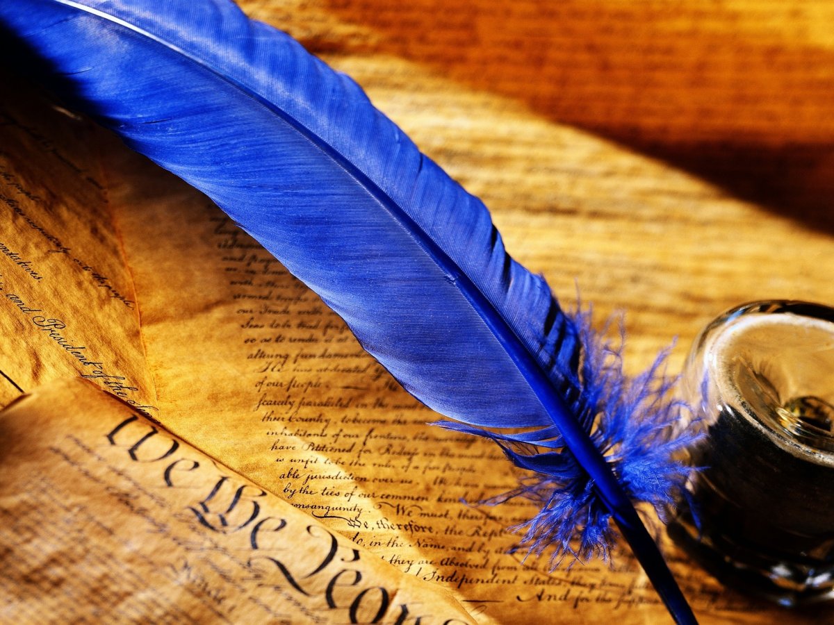 Писательское перо