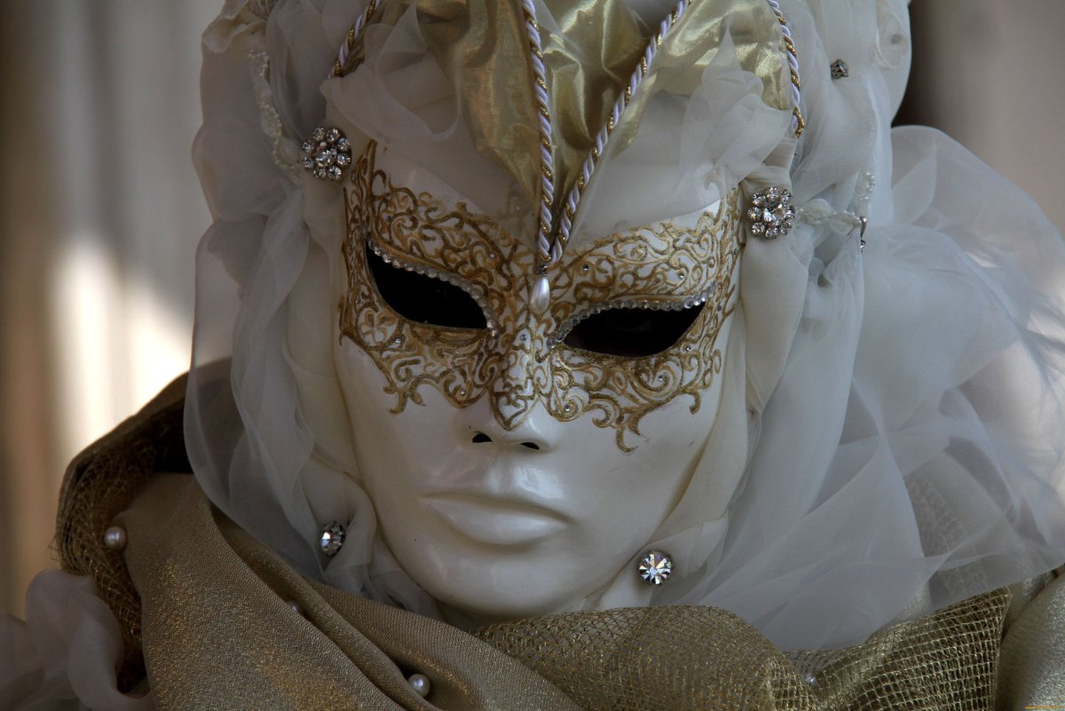 Карнавальная маска