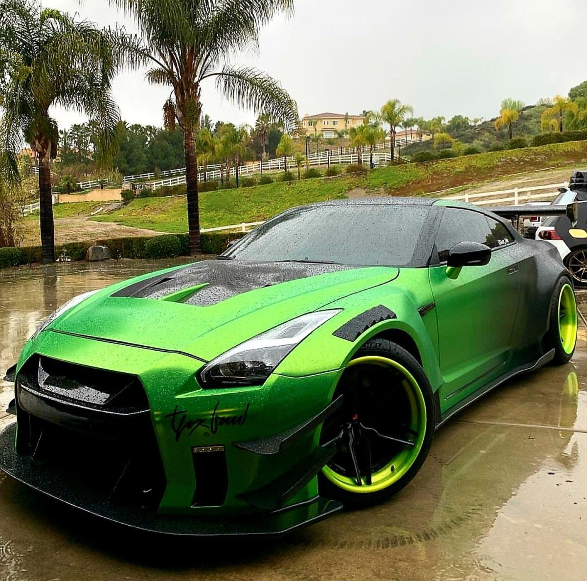 Nissan 350z Liberty walk