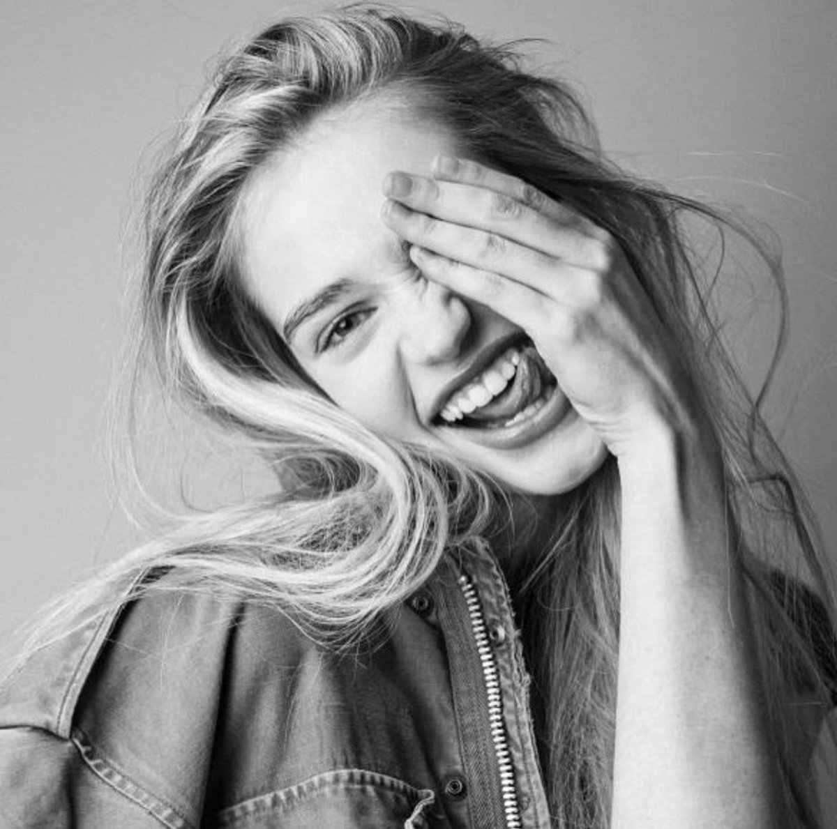 Эмоции черно белые