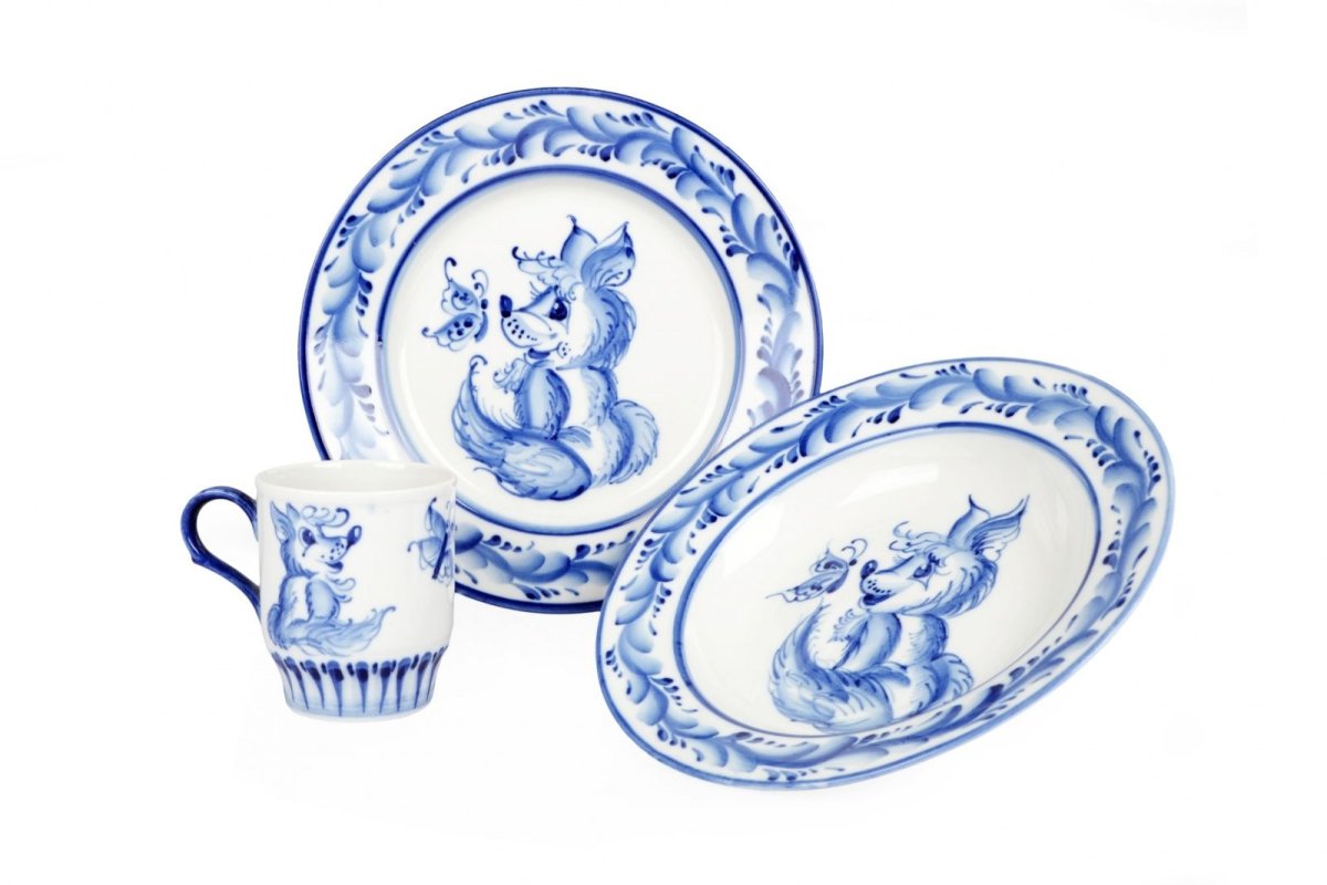 Гжельская роспись в круге