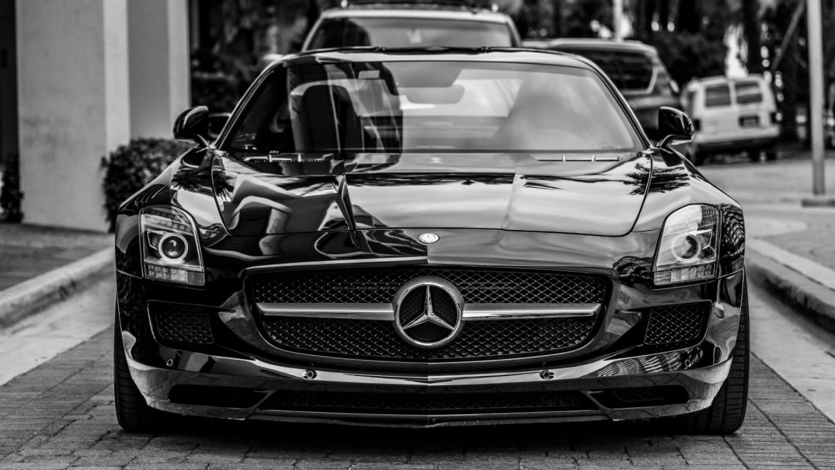 Мерседес Бенц CLS 63