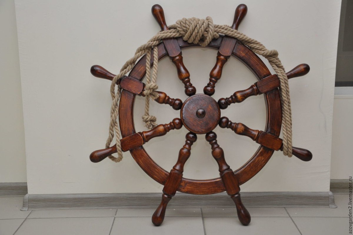 Штурвал деревянный
