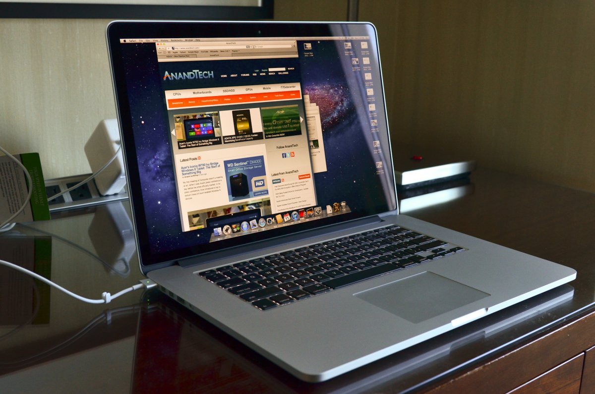 MACBOOK Pro (с дисплеем Retina, 15 дюймов, середина 2015 г.)
