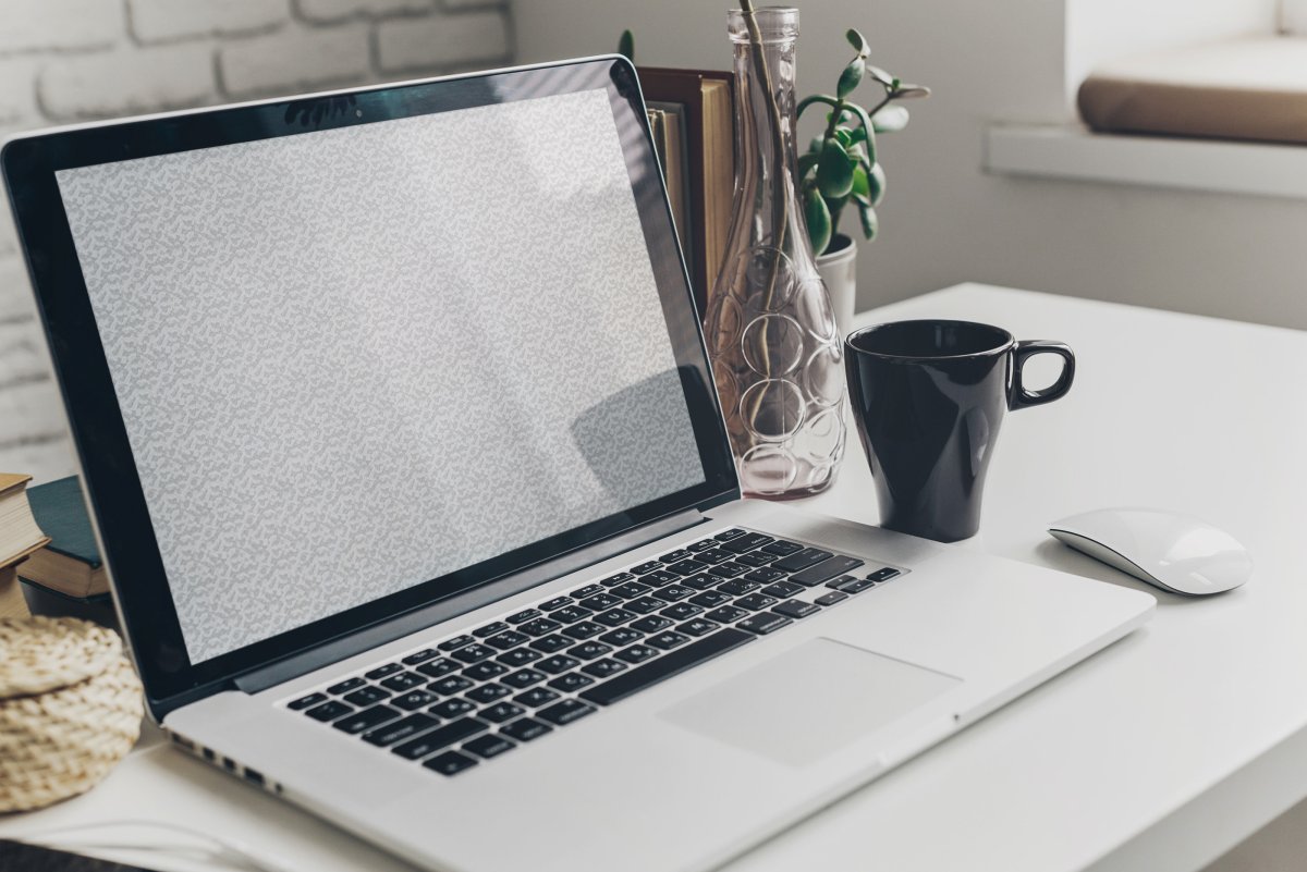 Стол для ноутбука