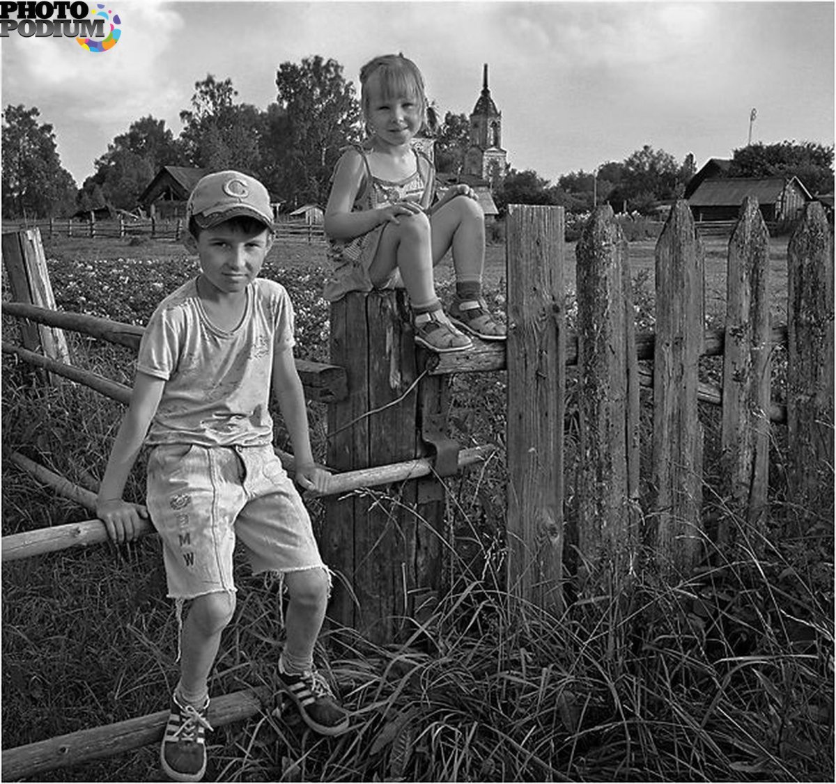 Мальчик в деревне