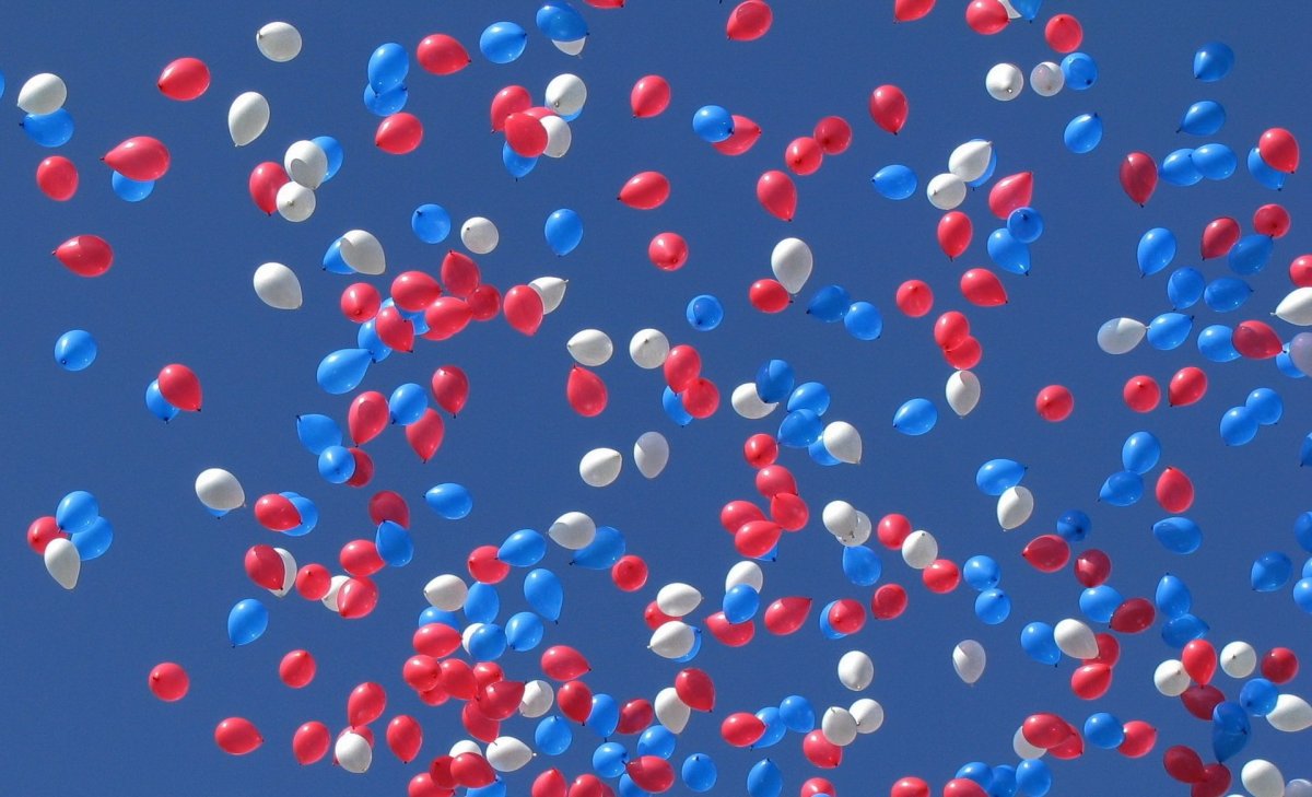 Рамка из воздушных шаров Триколор