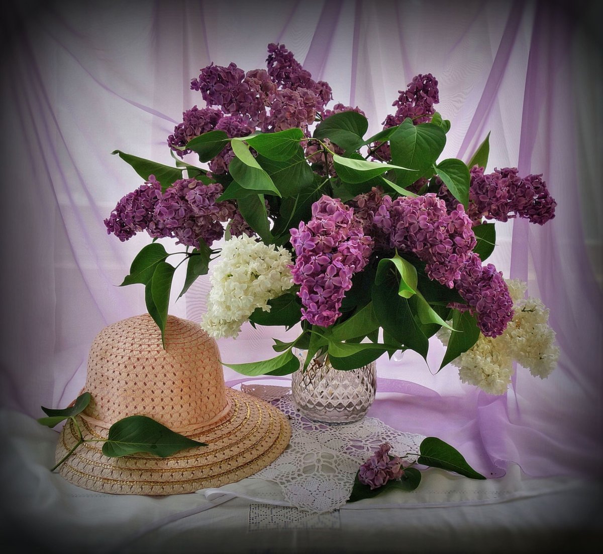 Композиция с сиренью