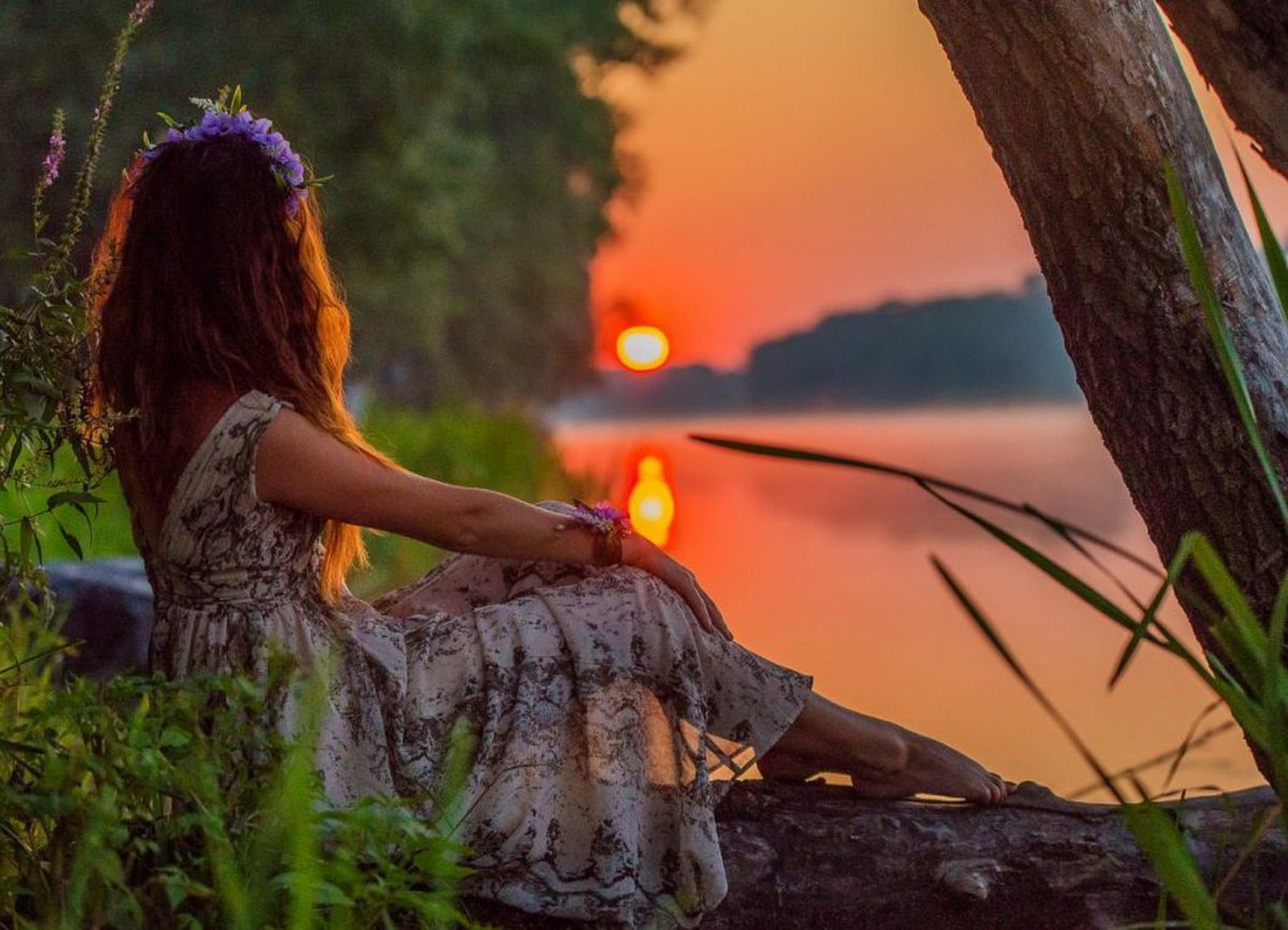 Женщина на рассвете