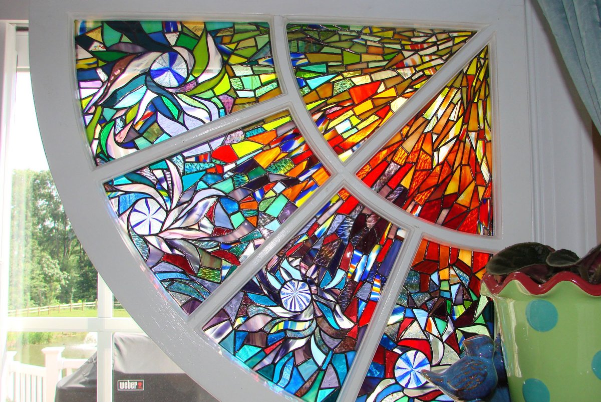 Красивые витражи в интерьере