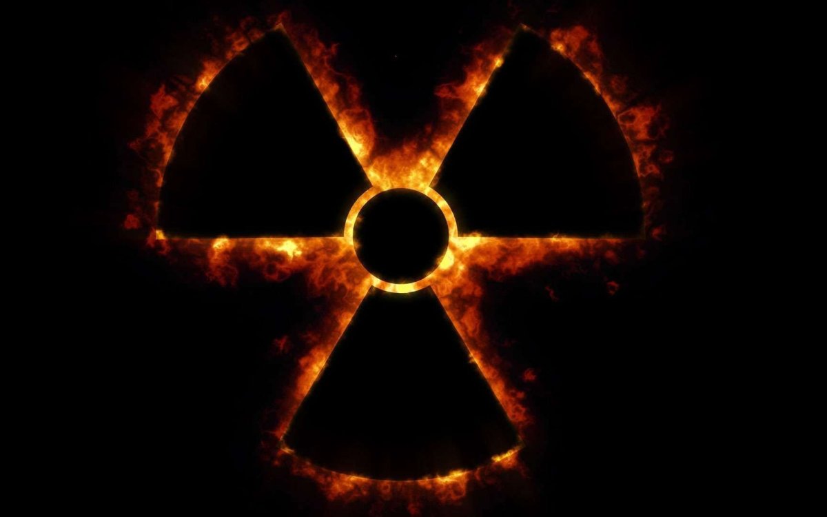 Светящийся знак радиации