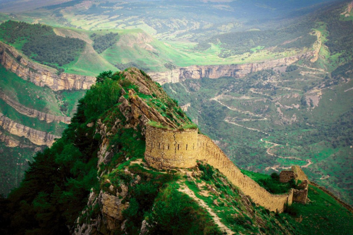 Достопримечательности Дагестана Гунибская крепость