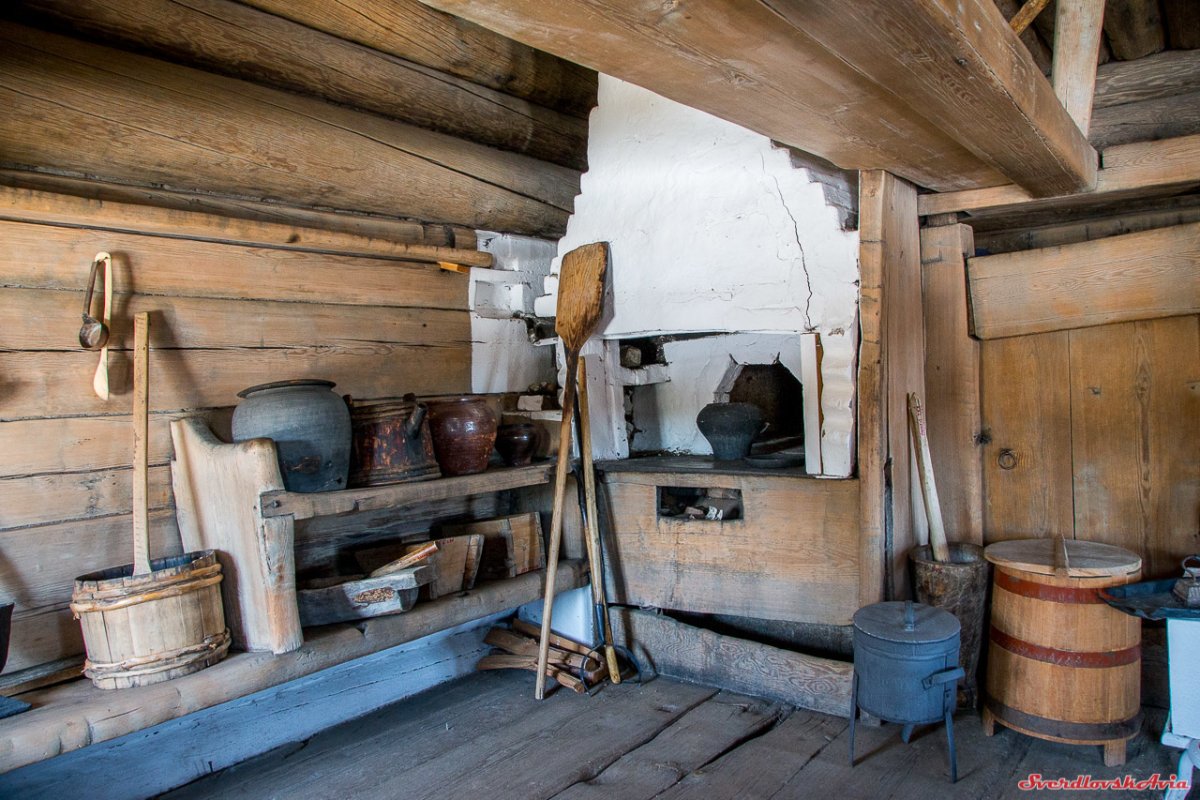 Бабий угол крестьянской избы