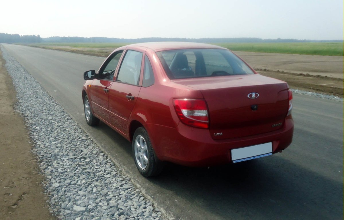 Малиновая Лада Гранта