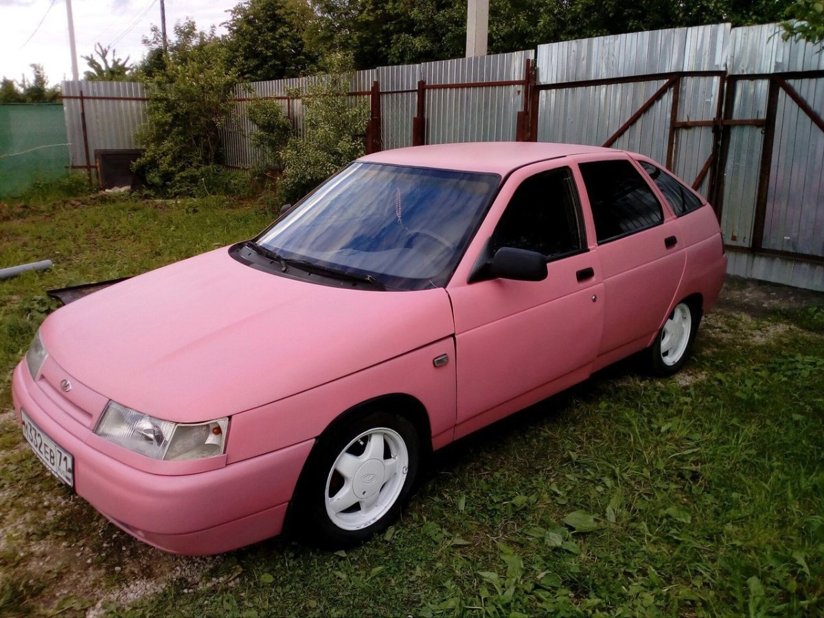 ВАЗ 2110 розовая