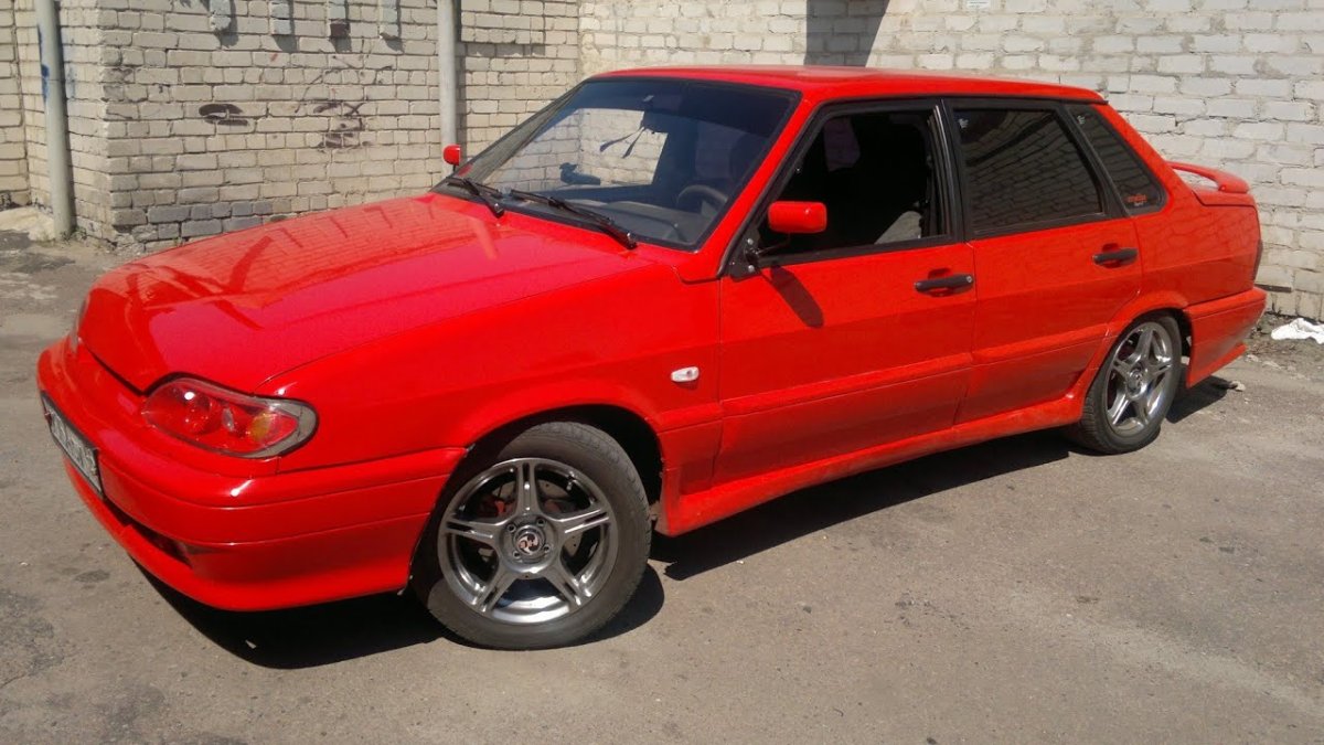 ВАЗ 2115 красный цвет