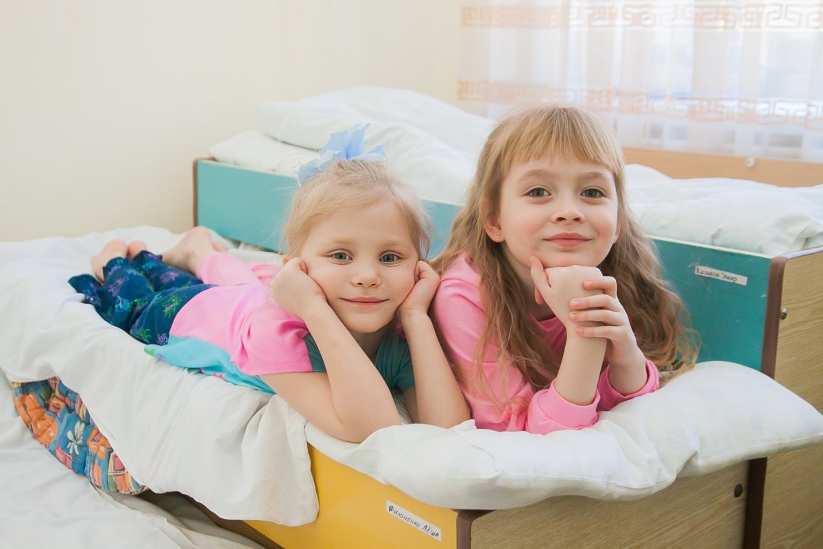 Детский сад сон час девочка