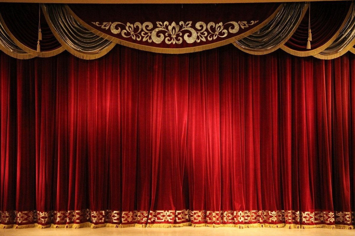 Занавес в театре