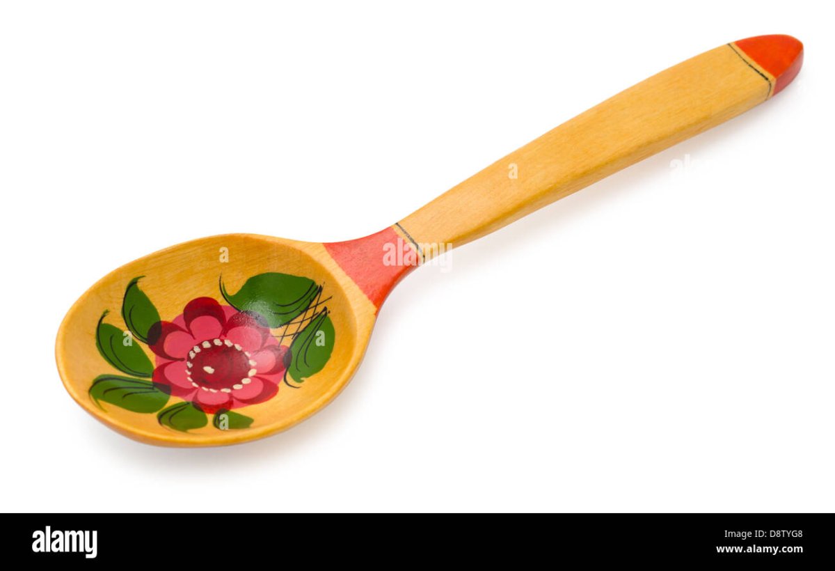 Серебряная ложка на прозрачном фоне