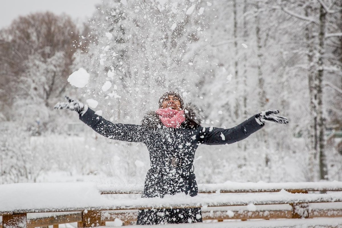 Идёт снежок