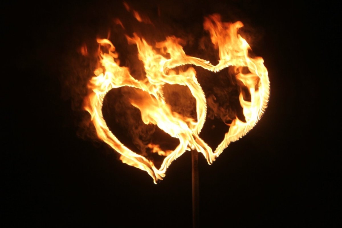 Горящее сердце смайлик