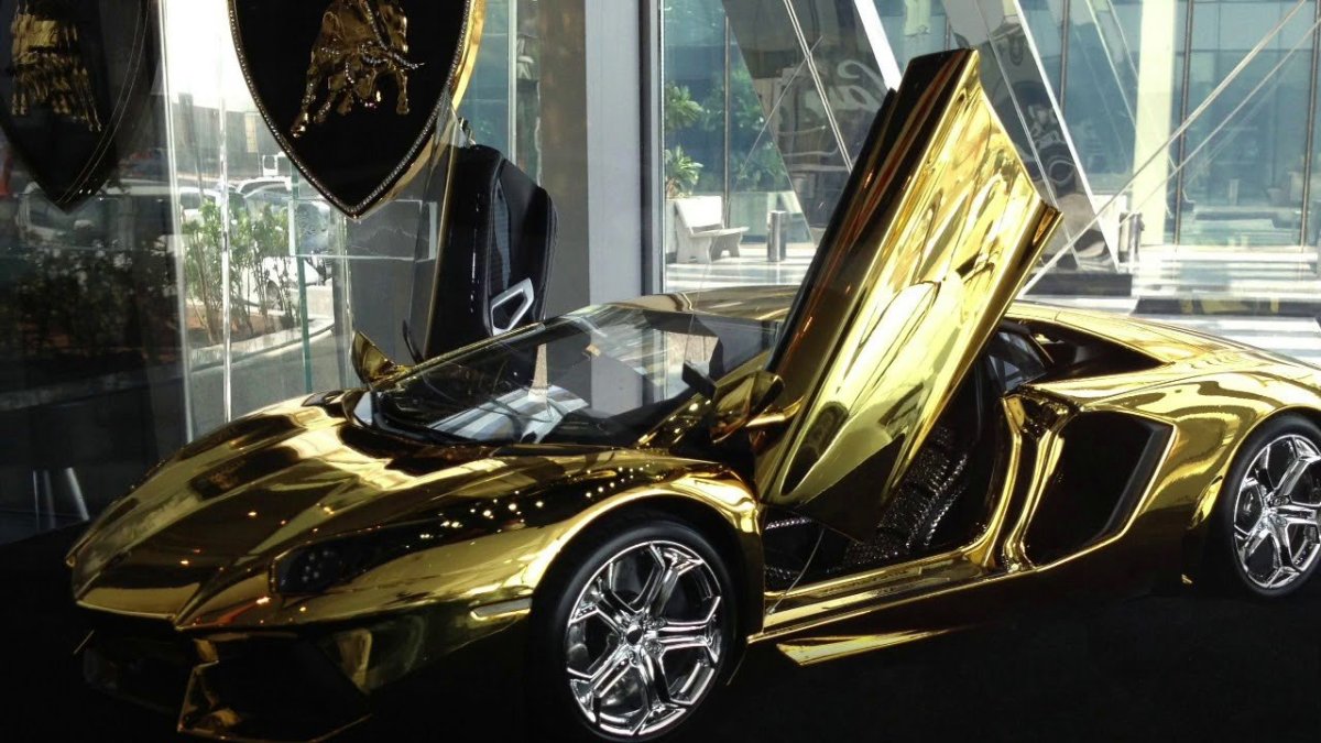 Lamborghini Aventador 2020 Gold