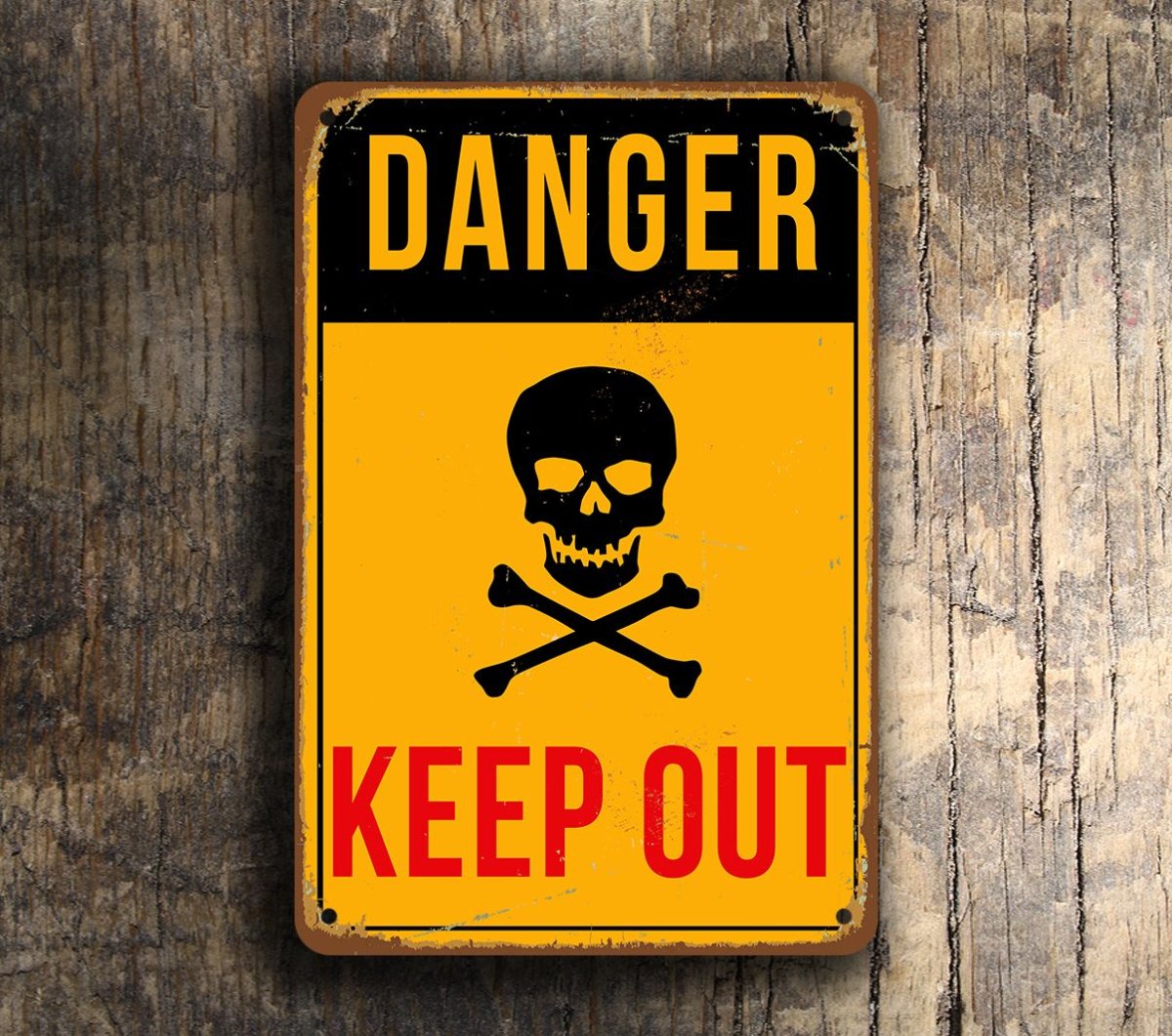 Знак Danger