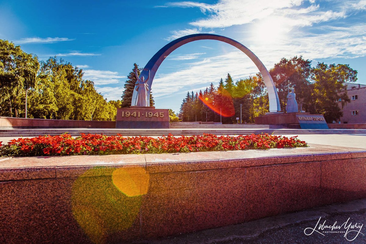 Памятник бульвар героев Новокузнецк