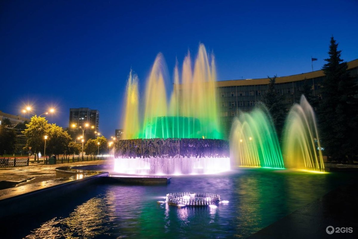 Поющий фонтан в Новокузнецке