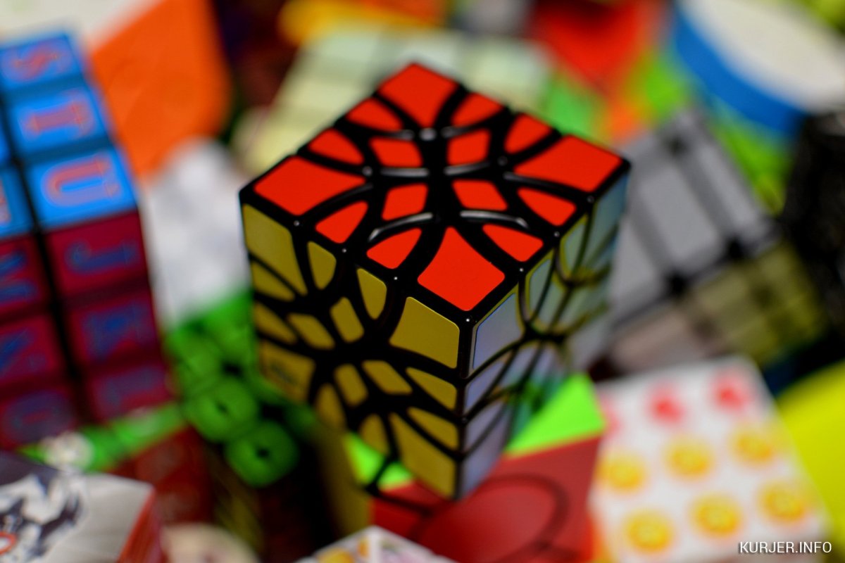 Красивый кубик Рубика