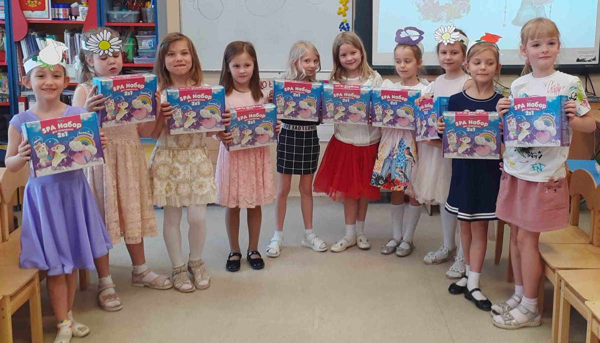 Креативные открытки с 8 марта