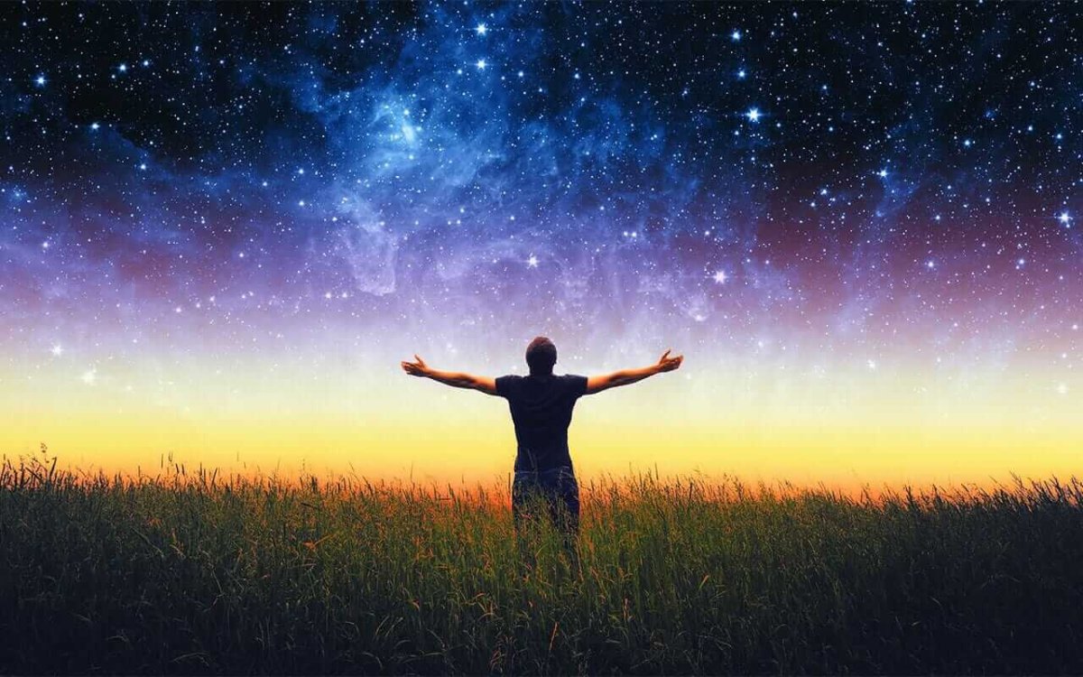 Космонавт в космосе арт