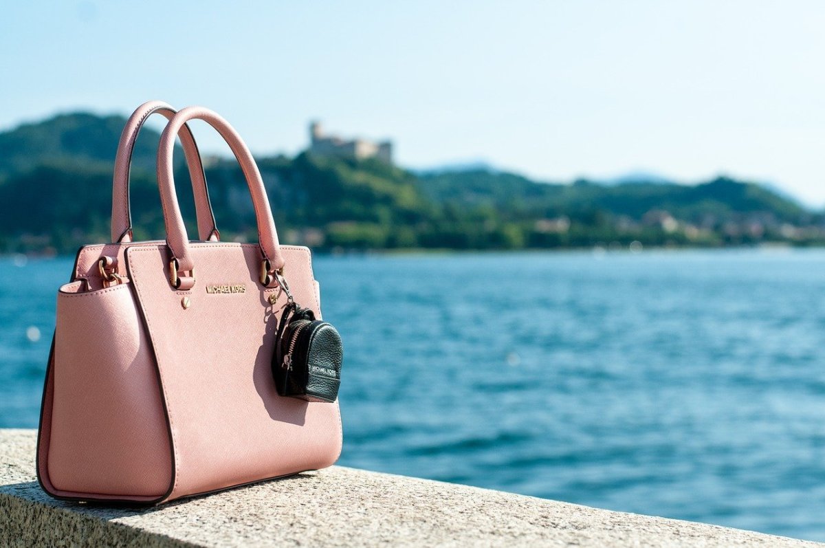 Женские сумки баннер