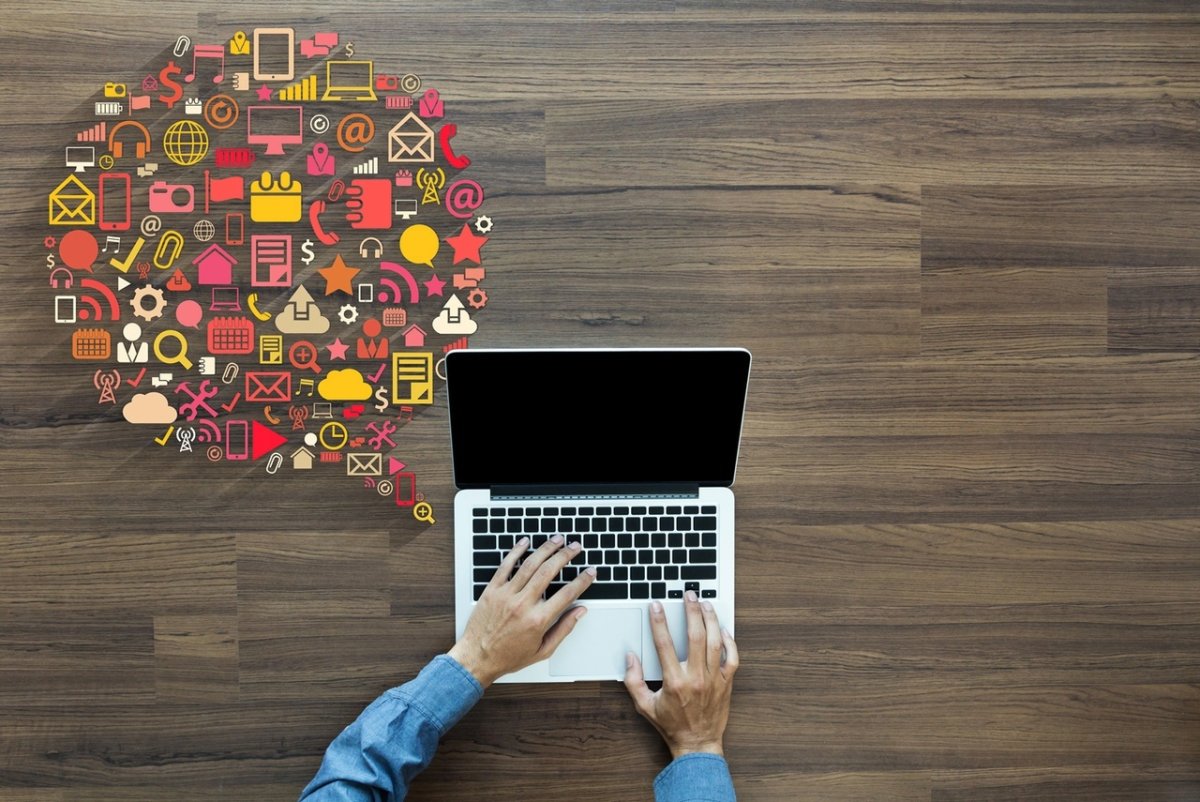 Social Media плакат