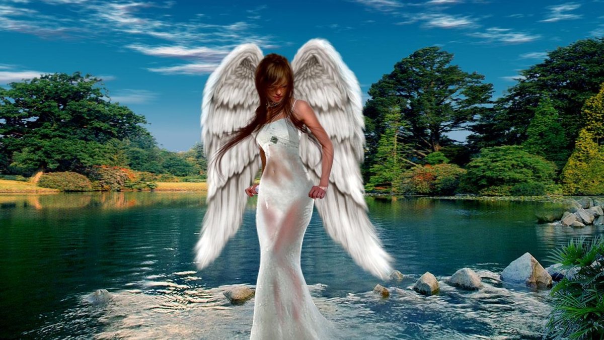 Девушка ангел с крыльями