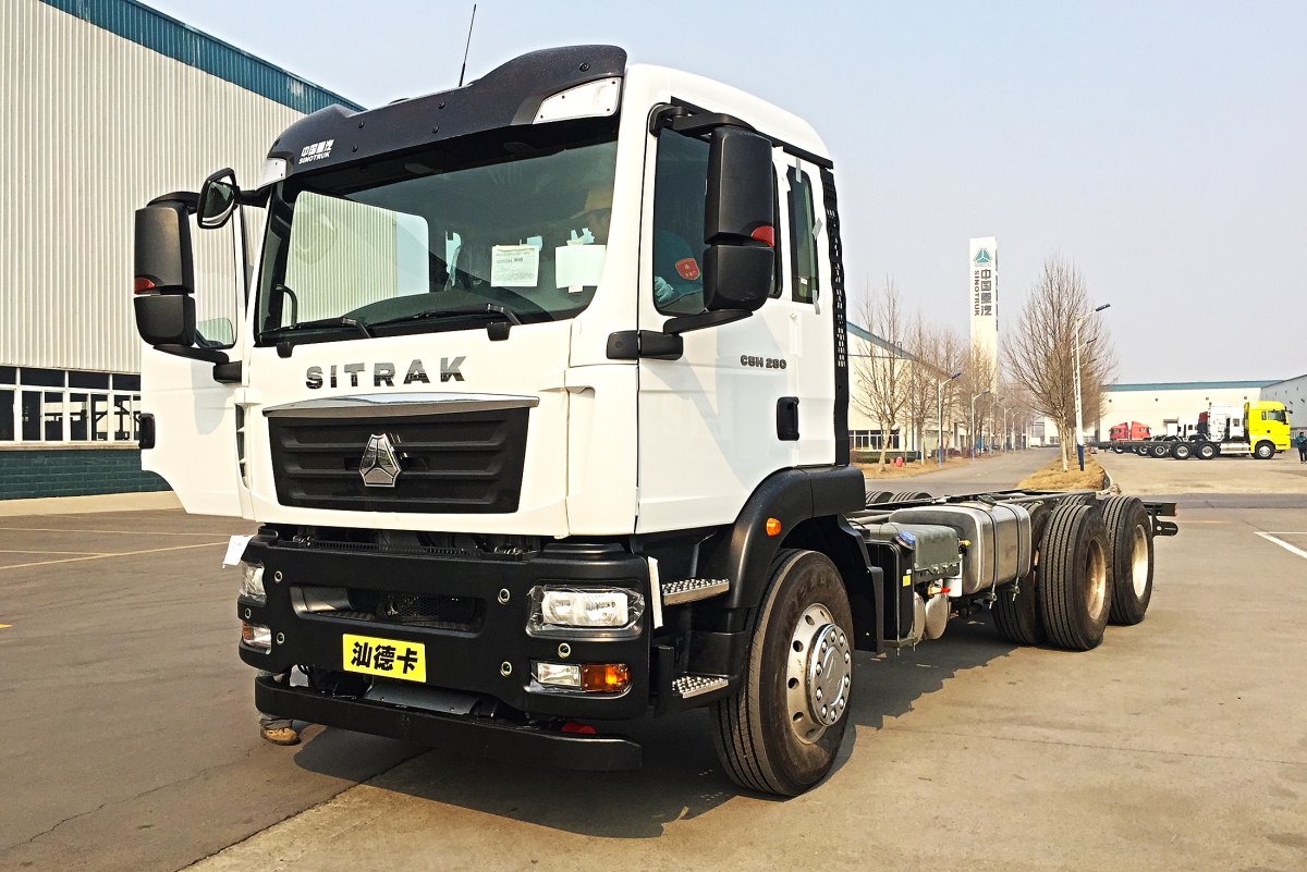 Sitrak тягач 4x2