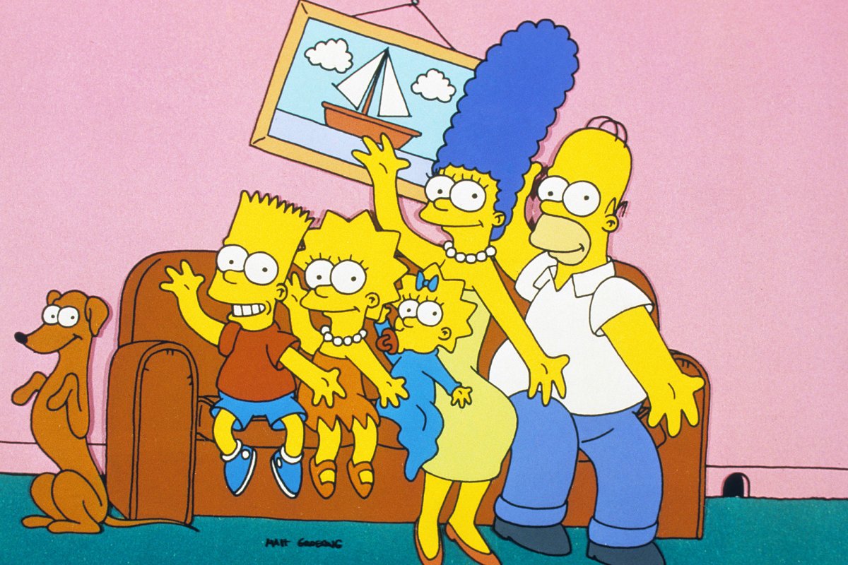 The Simpsons на диване