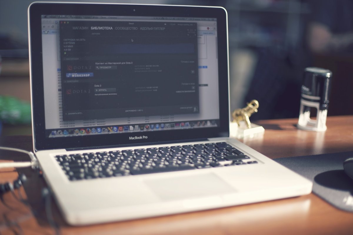 Стол для компьютера