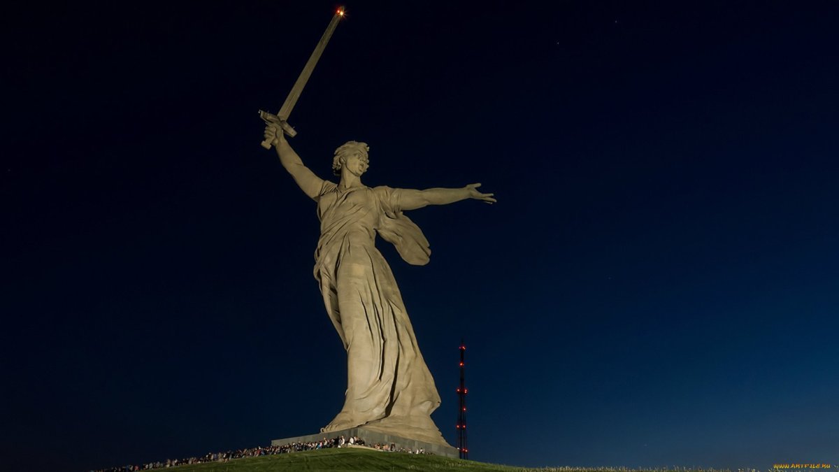 Мамаев Курган Родина мать зовет