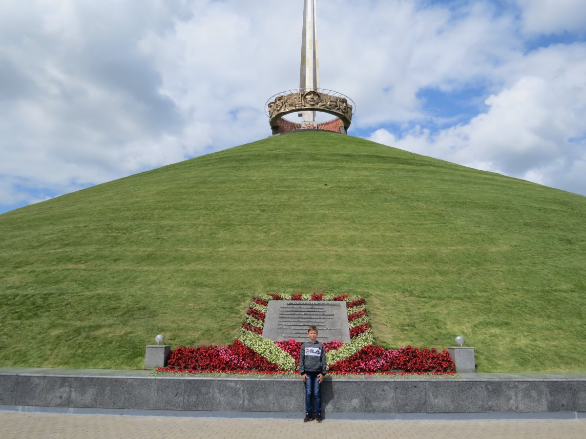 Курган славы Котельниково