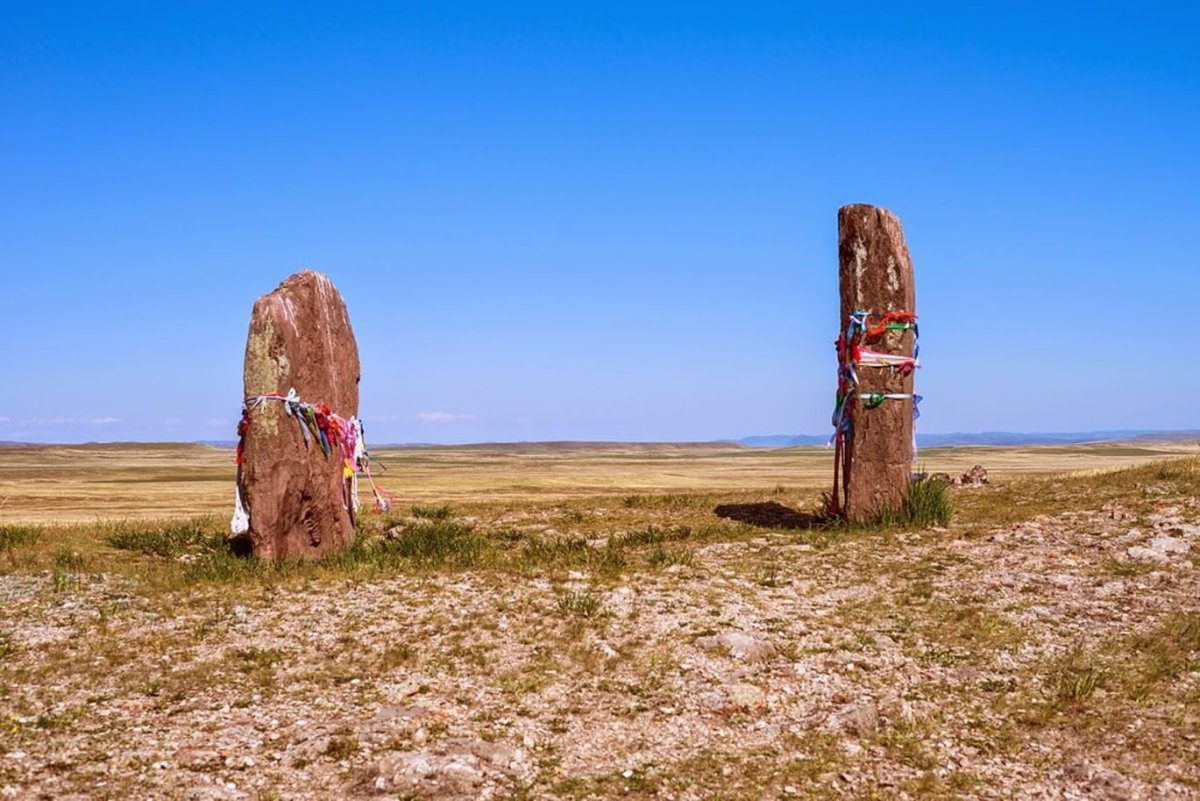 Хакасия Курганы менгиры