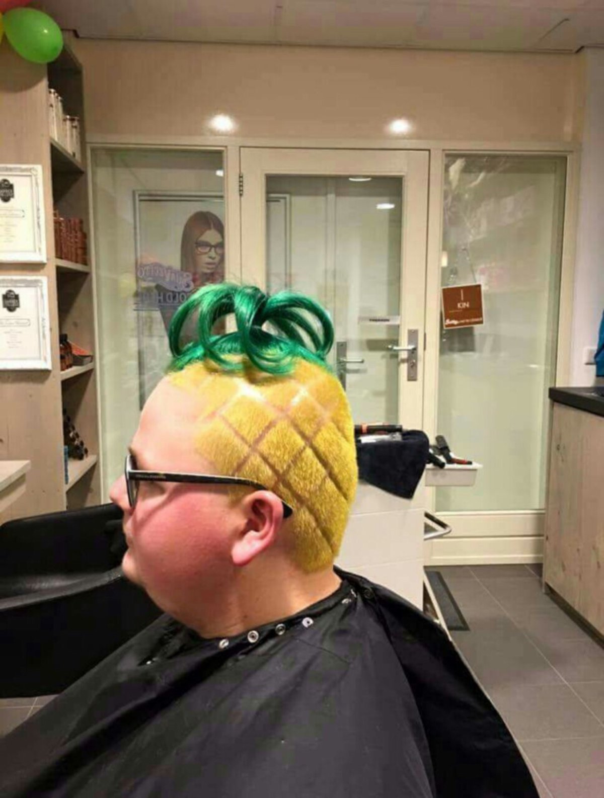 Смешной парикмахер