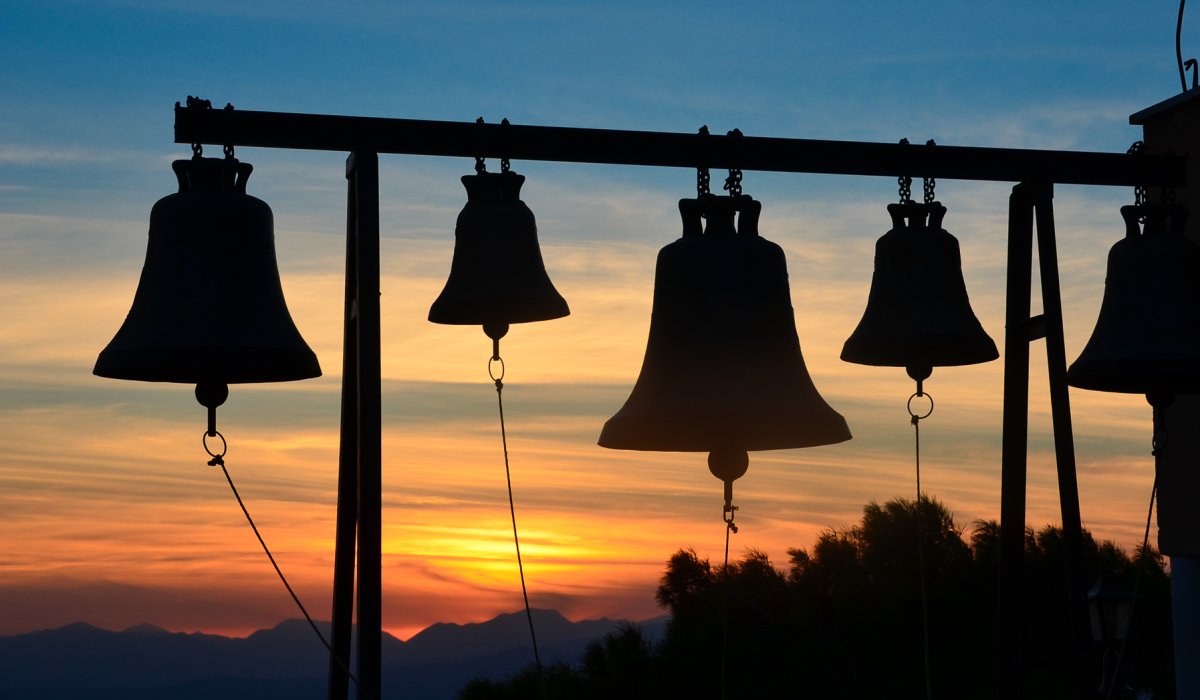 Вечерний колокольный звон