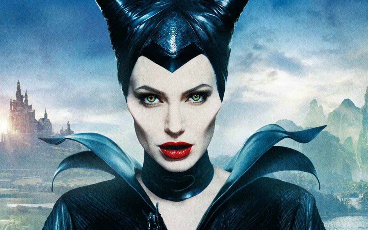 Maleficent певица