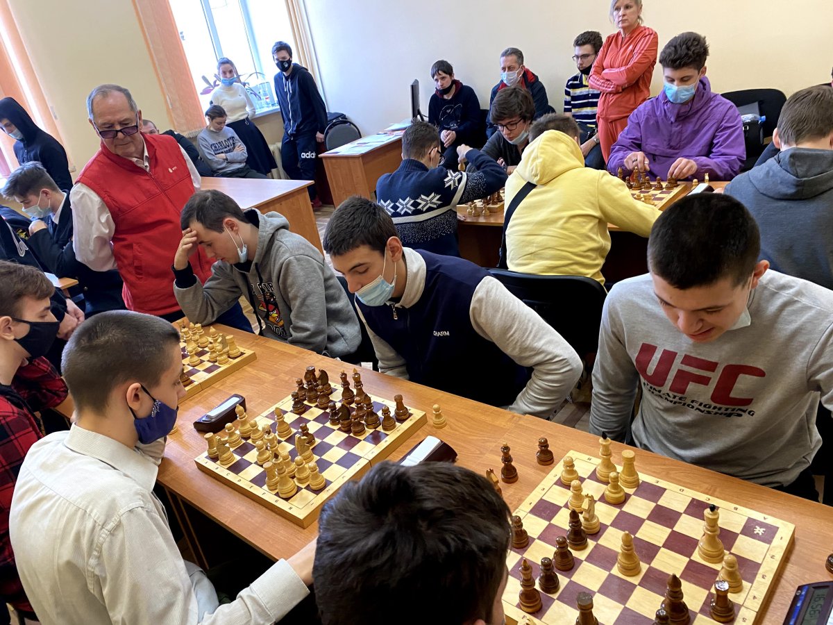 Шахматы "турнир"