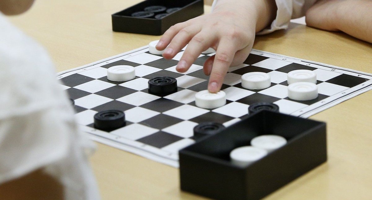 Фон для объявления по шашкам