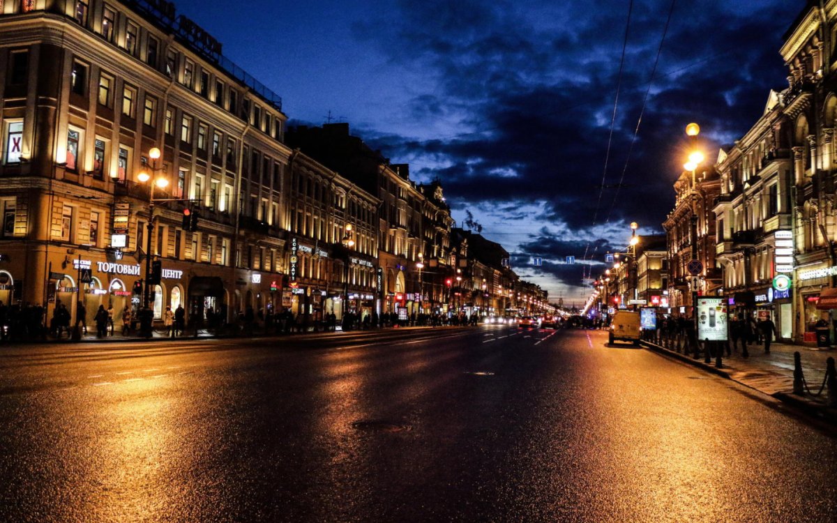 Невский проспект Санкт-Петербург вечером