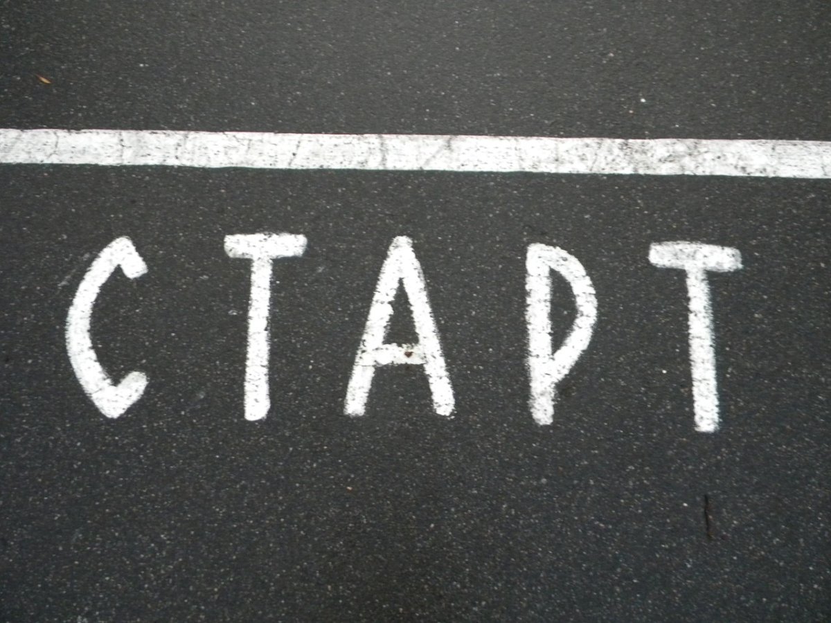 Start надпись